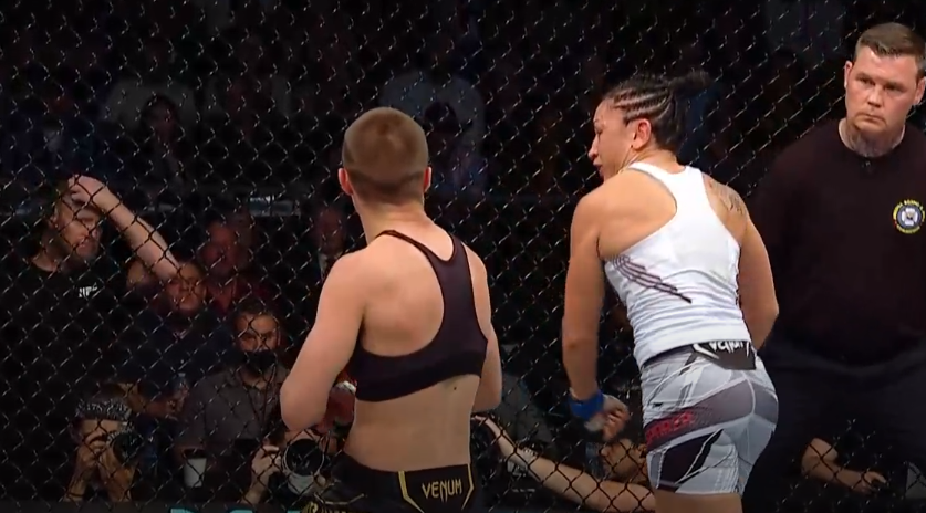UFC 274: Carla Esparza odzyskała pas! Pokonała Namajunas po fatalnej walce