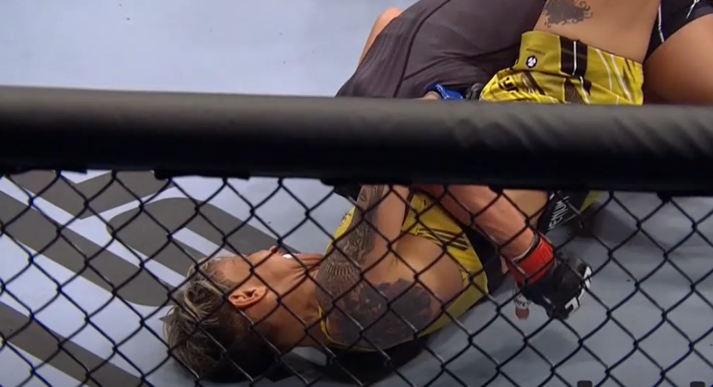 UFC Long Island: Amanda Lemos udusiła Waterson-Gomez [WIDEO]