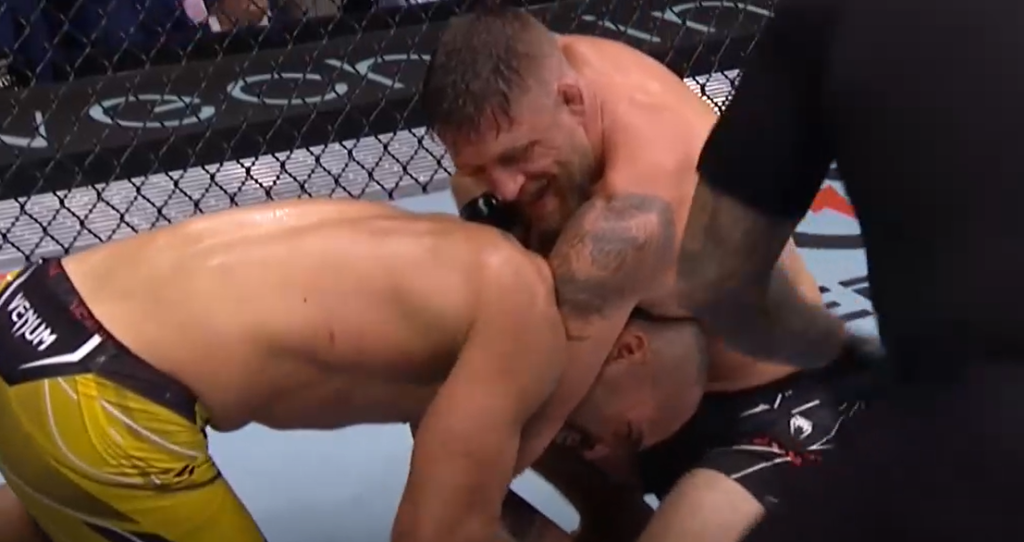 UFC San Diego: Gerald Meerschaert usadził Brunona Silvę na deski i udusił! [WIDEO]