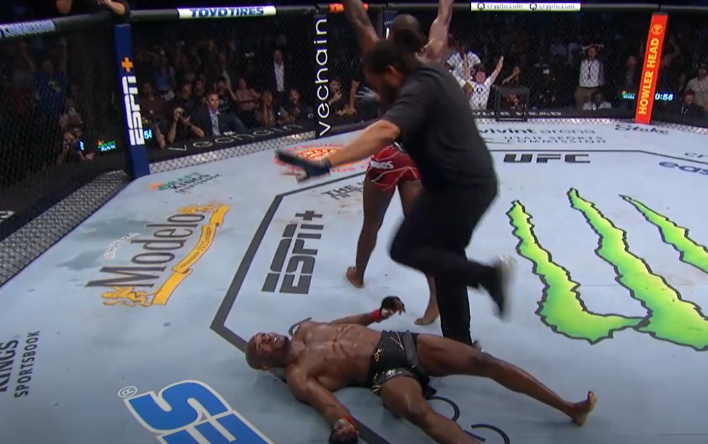 UFC 278: SENSACJA! Leon Edwards ciężko znokautował Usmana w ostatniej minucie walki! [WIDEO]