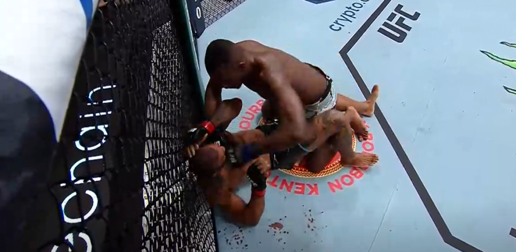 UFC Vegas 59: Jamahal Hill ubił Thiago Santosa w 4. rundzie [WIDEO]