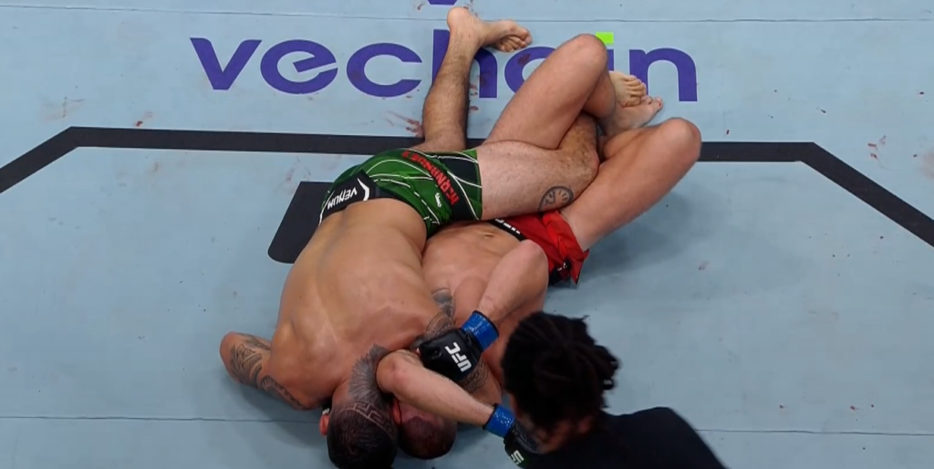 UFC Vegas 60: Anthony Hernandez udusił Marca-Andre Barriaulta do nieprzytomności [WIDEO]