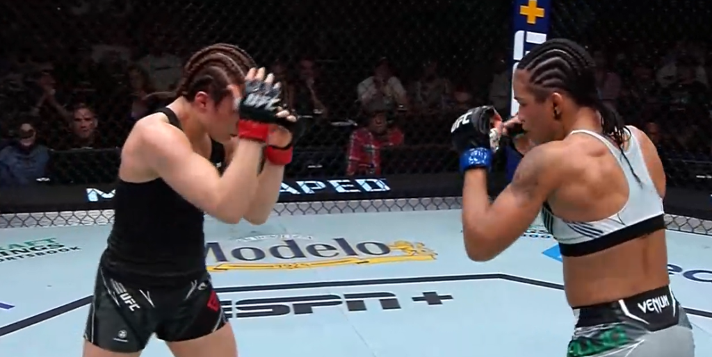 UFC Vegas 62: Alexa Grasso jednogłośnie lepsza od Viviane Araujo po fatalnej walce