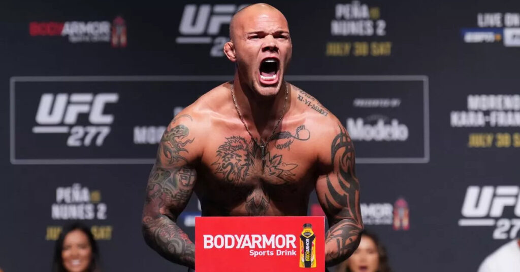 Anthony Smith zawalczy na grudniowej gali UFC