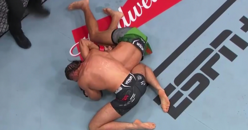 UFC Mexico: Brian Ortega poddaje Yaira Rodrigueza w trzeciej rundzie! [WIDEO]