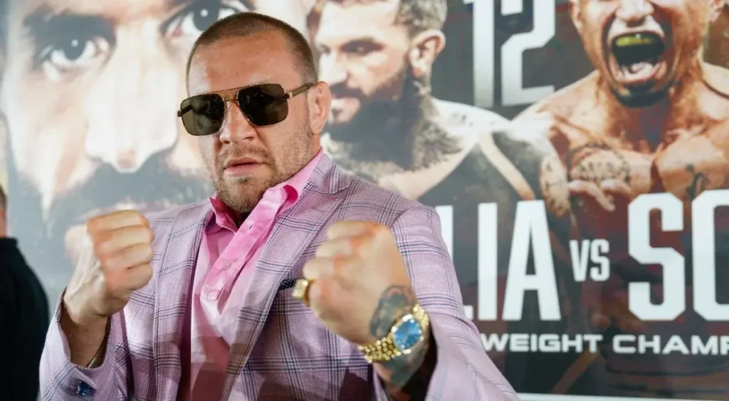 „Możecie zobaczyć mnie bez zapowiedzi” – McGregor zawalczy na gołe pięści w BKFC?