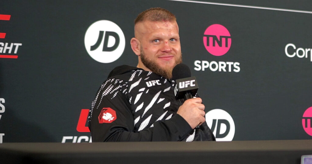 Tybura triumfuje na UFC London: „UFC jest moim domem i liczę na nowy kontrakt”