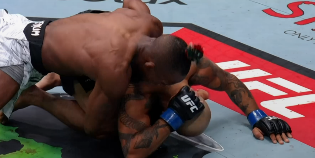 UFC Vegas 105: Ode Osbourne brutalnie zatrzymał niepokonanego Gurule w drugiej rundzie! [WIDEO]