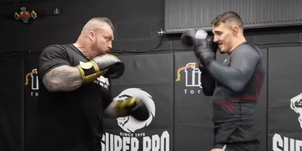 Rywal Pudziana zbiera bęcki na sparingach od Aspinalla. „Czujesz się jak mała dziewczynka”
