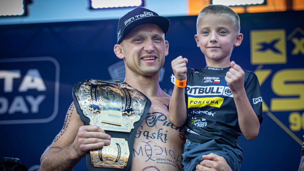 Paweł Pawlak dał odpowiedź KSW i jest gotów na utratę pasa. „Trener Pepłowski też się nie zgodził”