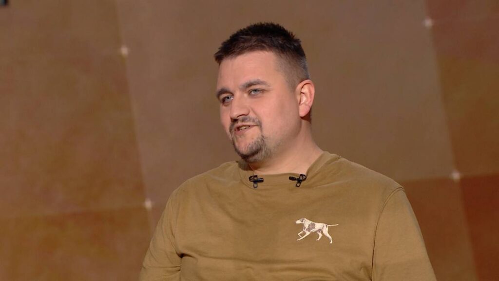 Manager gwiazd Paweł Kowalik szczerze o depresji: „Narzeczona uratowała mi życie”