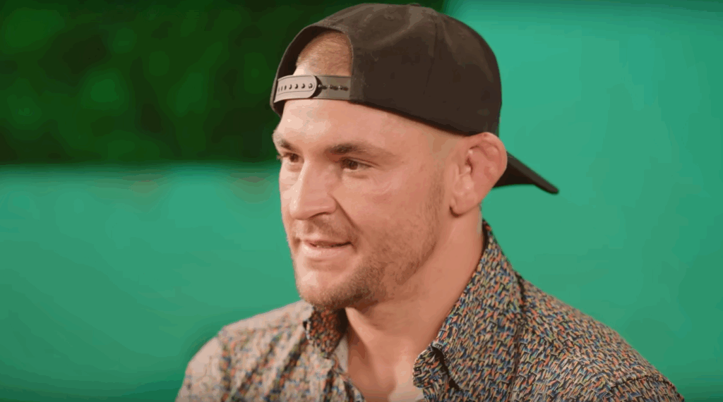 Dustin Poirier podsumowuje swoją karierę przed trzecią walką z Hollowayem: „Nie chcę walczyć tylko dla wypłaty”