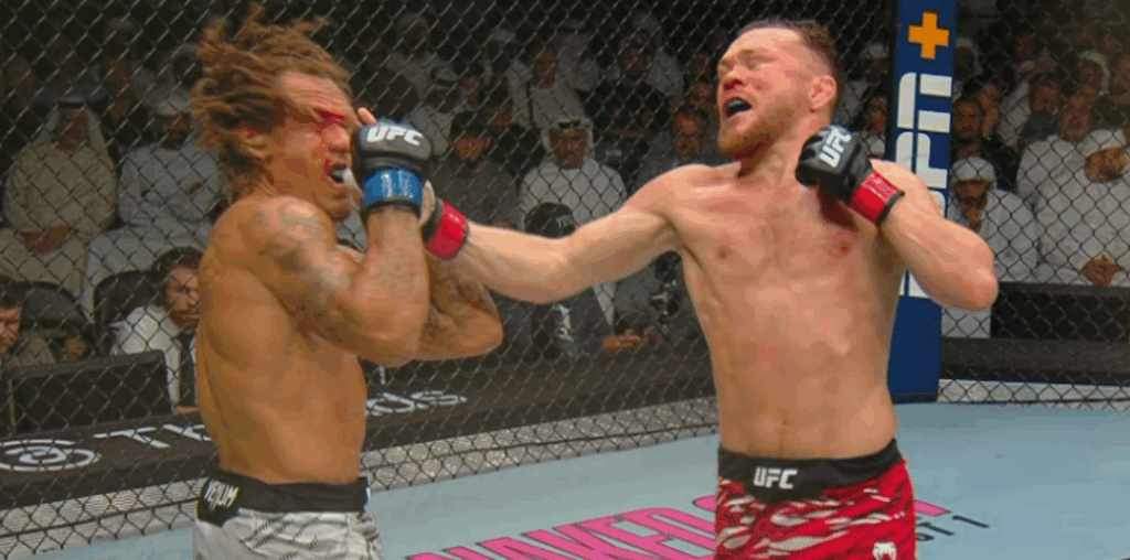 UFC Abu Dhabi: Petr Yan wypunktował Marcusa McGhee po twardym boju i technicznym pokazie stójki!
