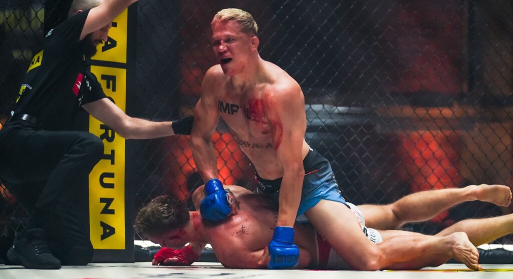 XTB KSW 109: Daniel Skibiński brutalnie rozbił i poddał Oskara Szczepaniaka! [WIDEO]