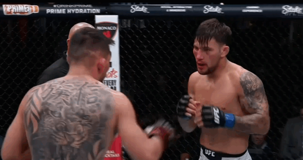 UFC Vegas 108: Esteban Ribovics rozbił Elvesa Brenera po brutalnej wojnie na wyniszczenie!