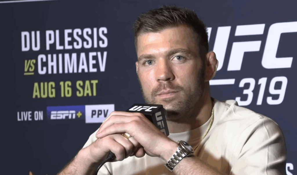Dricus du Plessis: „Po zwycięstwie z Chimaevem będę o krok od miana najlepszego średniego w historii” Dricus du Plessis: „Po zwycięstwie z Chimaevem będę o krok od miana najlepszego średniego w historii”