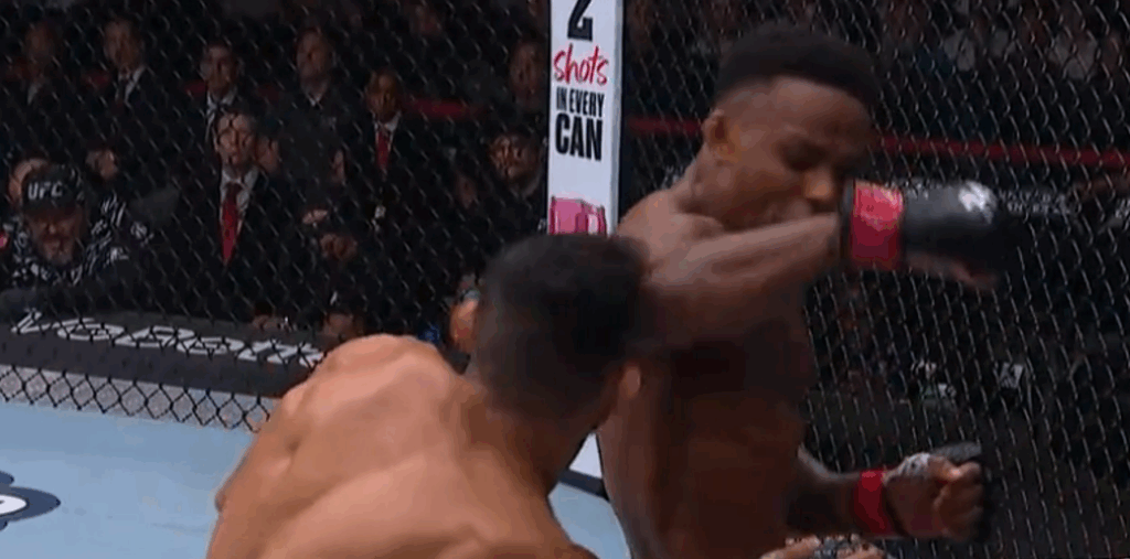 UFC 319: Lerone Murphy brutalnie nokautuje Aarona Pico! [WIDEO]