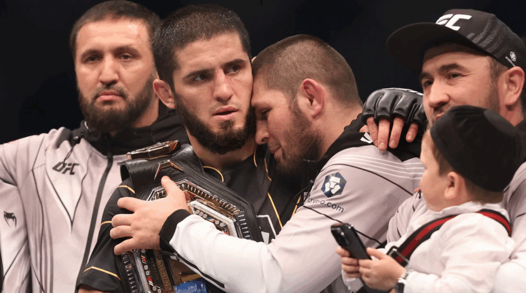 Khabib Nurmagomedov zdradził, kiedy i gdzie Makhachev zmierzy się Della Maddaleną o pas Khabib Nurmagomedov zdradził, kiedy i gdzie Makhachev zmierzy się Della Maddaleną o pas