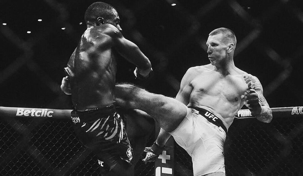 „Jakbym w ogóle nie wszedł mentalnie w tę walkę” – Robert Ruchała o przyczynach przegranej na UFC Paris „Jakbym w ogóle nie wszedł mentalnie w tę walkę” – Robert Ruchała o przyczynach przegranej na UFC Paris