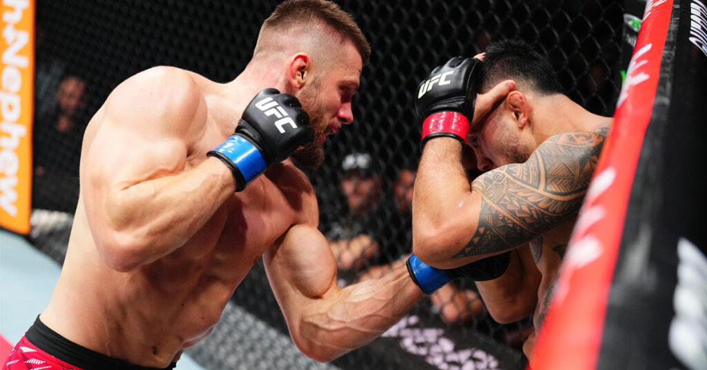 UFC Paris: Robert Bryczek znokautował Brada Tavaresa! [WIDEO]