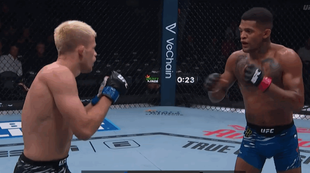 UFC 320: Jakub Wikłacz niejednogłośnie wypunktował Patchy’ego Mixa!