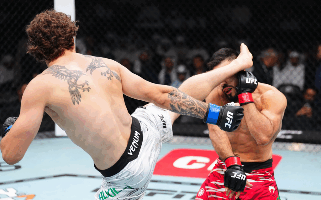 Autor najbrutalniejszego nokautu gali UFC 321 wyznaje, że w trakcie kopnięcia doznał poważnej kontuzji! Autor najbrutalniejszego nokautu gali UFC 321 wyznaje, że w trakcie kopnięcia doznał poważnej kontuzji!