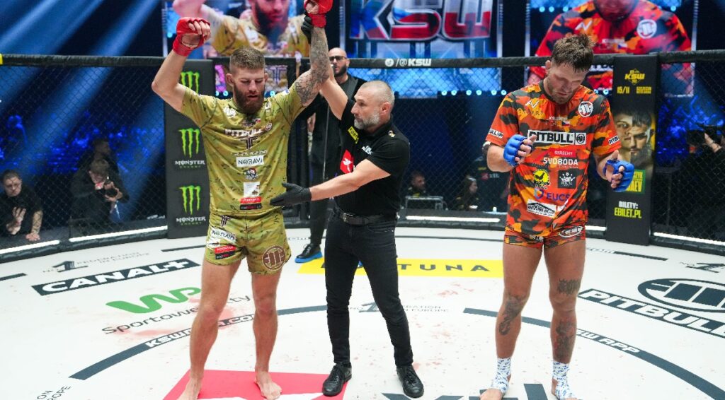 XTB KSW 111: Szymon Karolczyk wypunktował Stevena Krta XTB KSW 111: Szymon Karolczyk wypunktował Stevena Krta