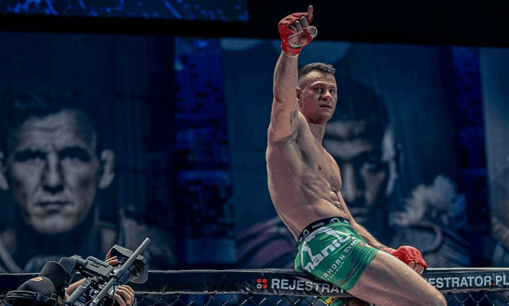 Arkadiusz Wrzosek podpisał kontrakt na kolejną walkę! Z kim zmierzy się warszawski gigant?
