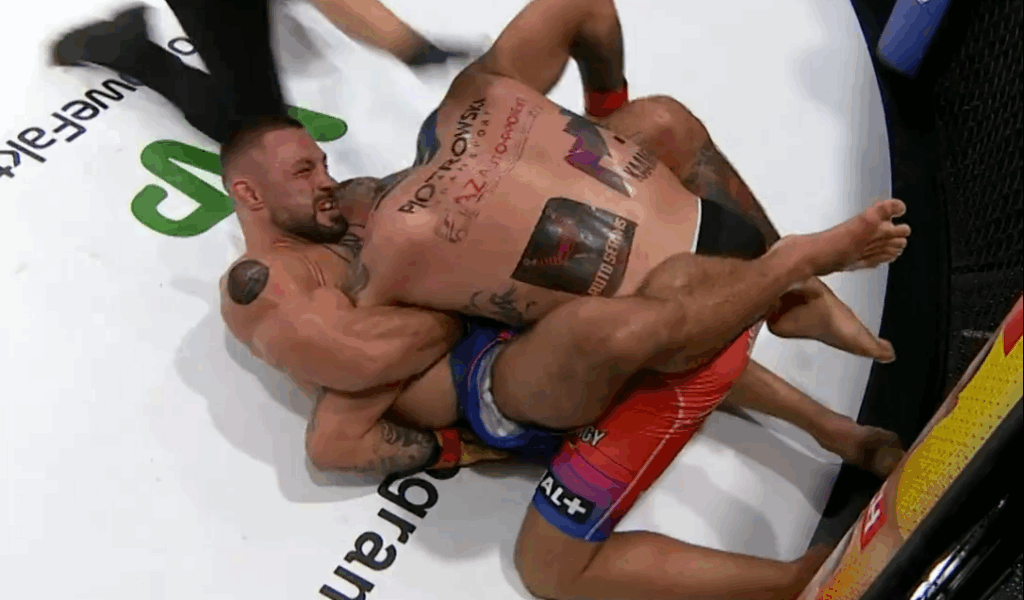 FEN 60: Mateusz Janur udusił Tomasza Ostrowskiego! [WIDEO]