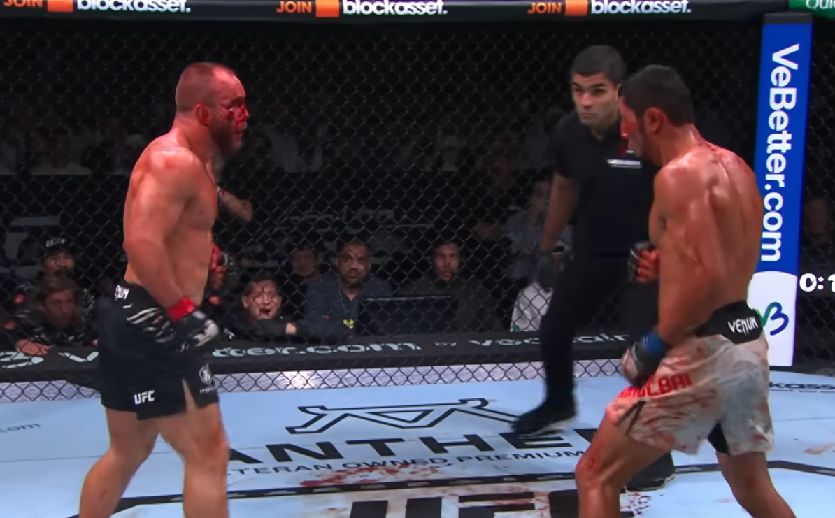 Mateusz Rębecki, Myktybek Orolbai