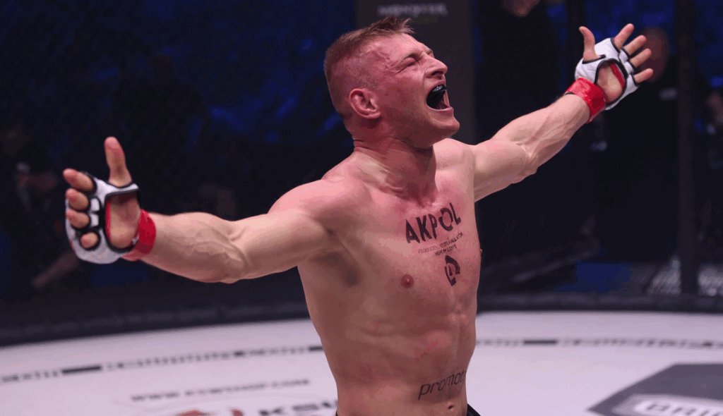 Cezariusz Kęsik zapowiada krwawy powrót na XTB KSW 114 w Radomiu Cezariusz Kęsik zapowiada krwawy powrót na XTB KSW 114 w Radomiu
