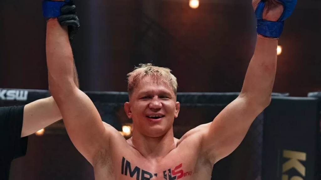 Daniel Skibiński wraca do klatki. „Skiba” zawalczy na XTB KSW 115 w Lubinie