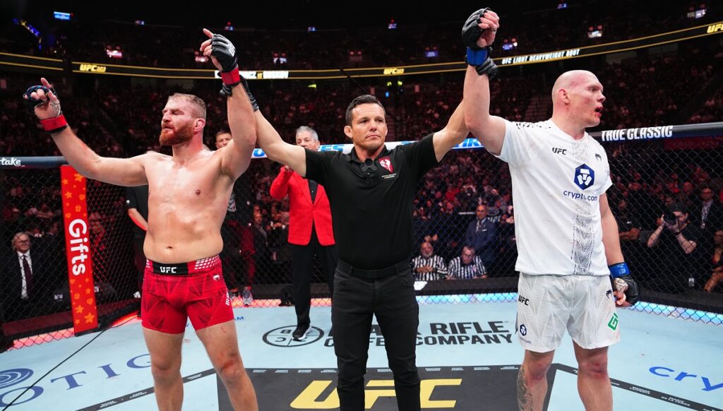 UFC 323: Większościowy remis w walce Błachowicz vs. Guskov!