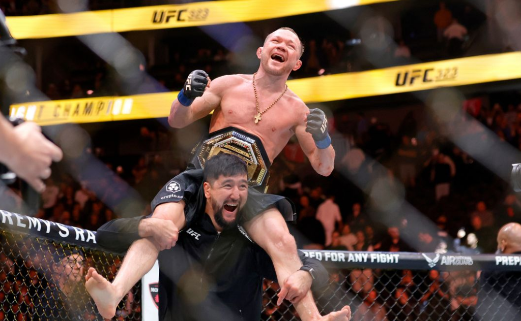 Petr Yan nie składa deklaracji w sprawie trylogii z Merabem Dvalishvilim po odzyskaniu pasa