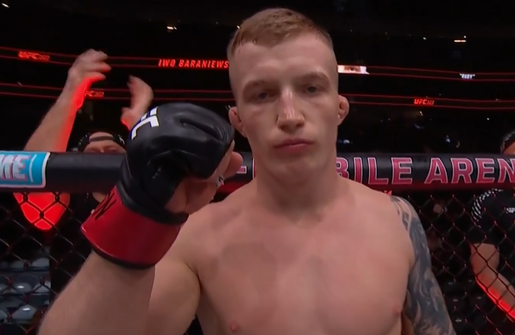 Iwo Baraniewski o błędach w debiucie, groźbach od tureckich fanów, nagłym wzroście popularności i chęci zawalczenia w Londynie