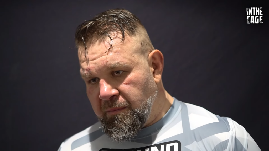 Jacek Czajczyński po Strife 17: „Zawsze jestem underdogiem. Najpierw gruby, teraz gruby i stary – no to kur** patrzcie”