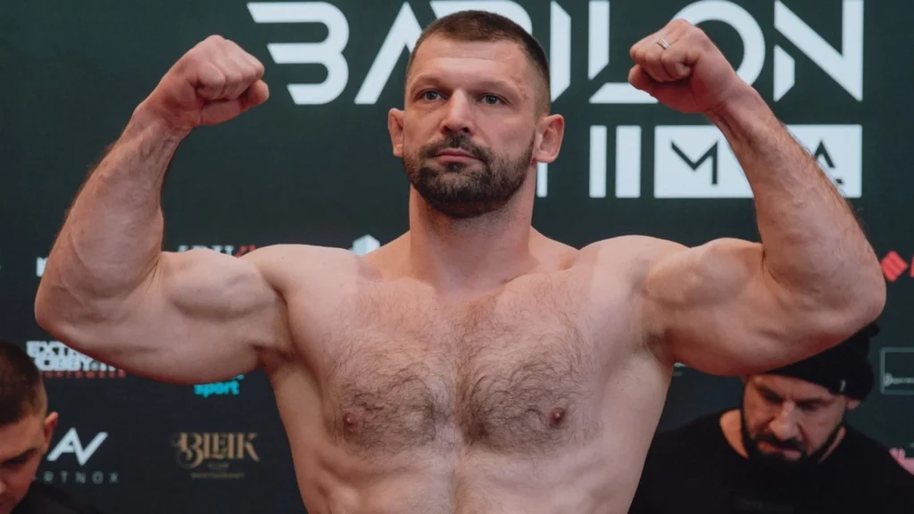 Szymon Kołecki bliski powrotu do KSW? „Rozmawiałem z Martinem”