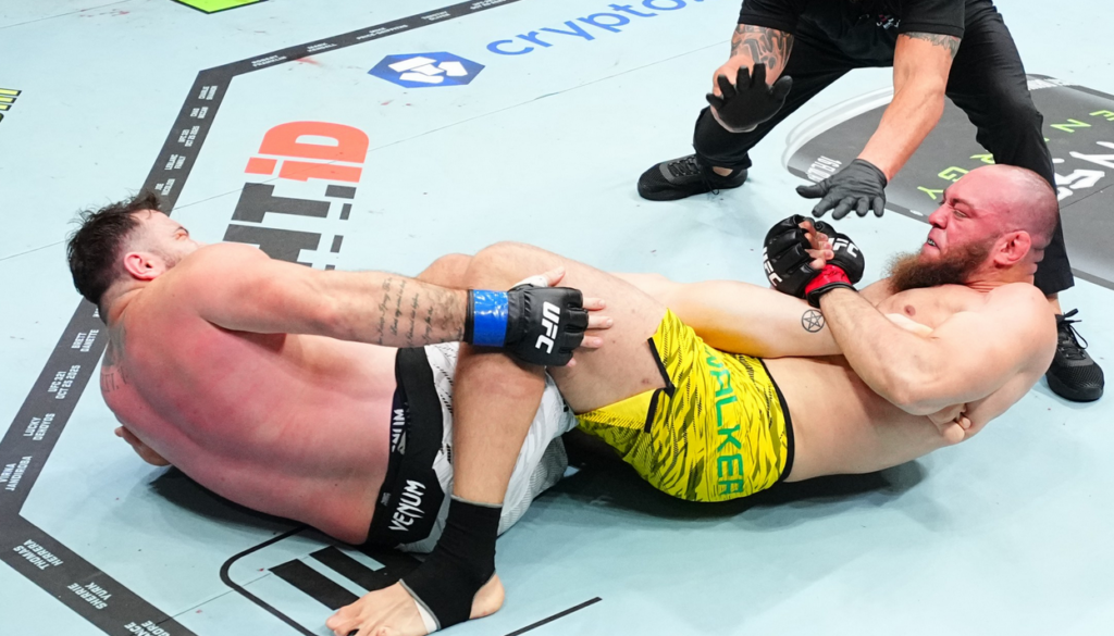 Valter Walker zdradza, dlaczego jego skrętówki sieją postrach w UFC