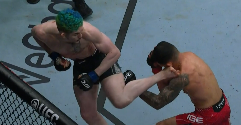 UFC Houston: Melquizael Costa brutalnie znokautował Dana Ige w ostatnich sekundach rundy! [WIDEO]