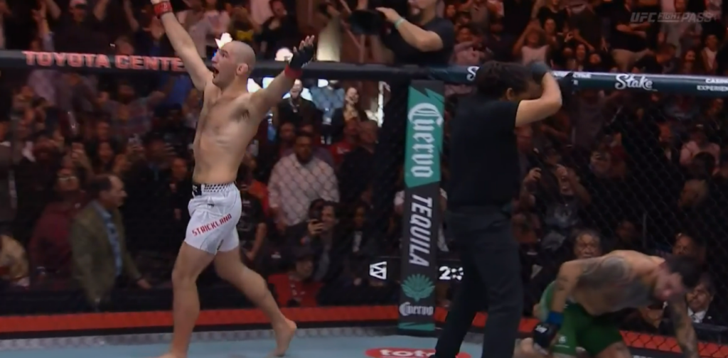 UFC Houston: Sean Strickland rozbił Anthony’ego Hernandeza i skończył walkę w trzeciej rundzie [WIDEO]