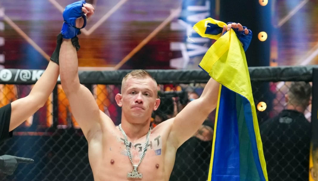 Vitalii Yakymenko rzuca wyzwanie mistrzowi: „Nie uciekaj, bracie! Ja jestem gotów się rąbać”