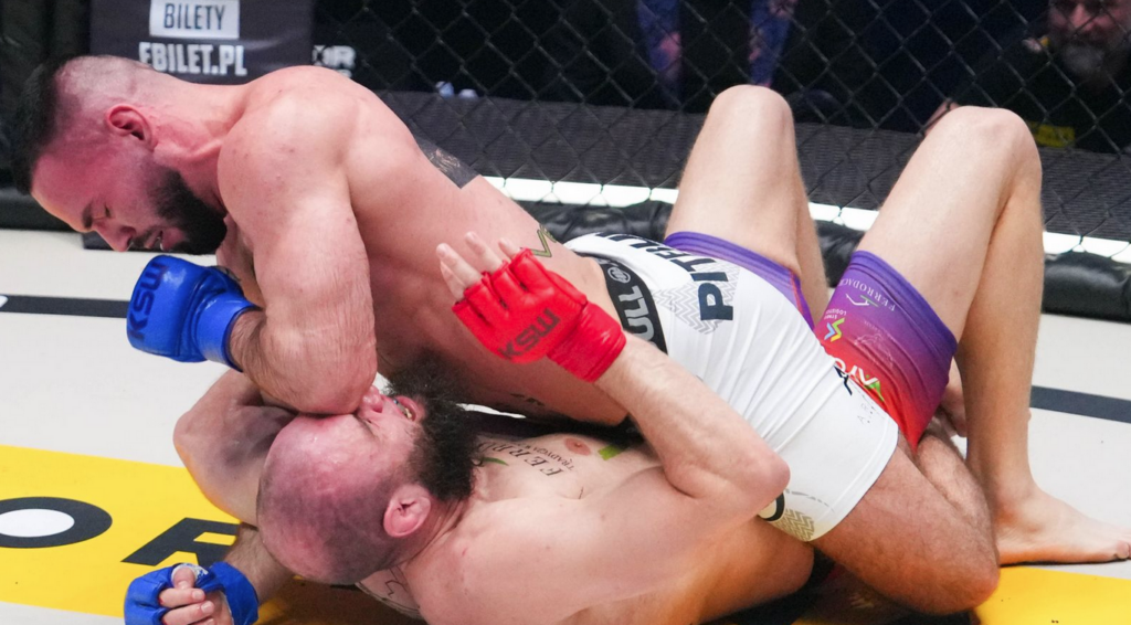 XTB KSW 115: Kacper Pakeltys zdominował Borysa Dzikowskiego w parterze