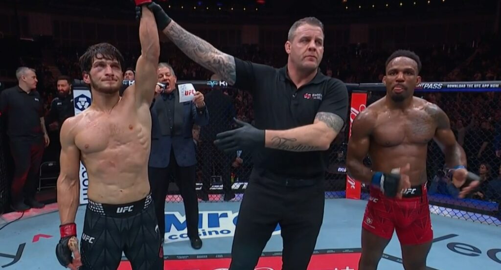 UFC London: Movsar Evloev pokonał Lerone’a Murphy’ego po pięciu rundach i zadał mu pierwszą porażkę