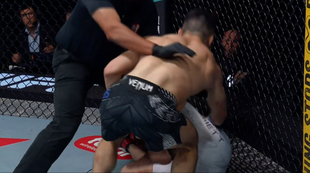 UFC Vegas 114: Kevin Vallejos znokautował Josha Emmetta w 1. rundzie [WIDEO]