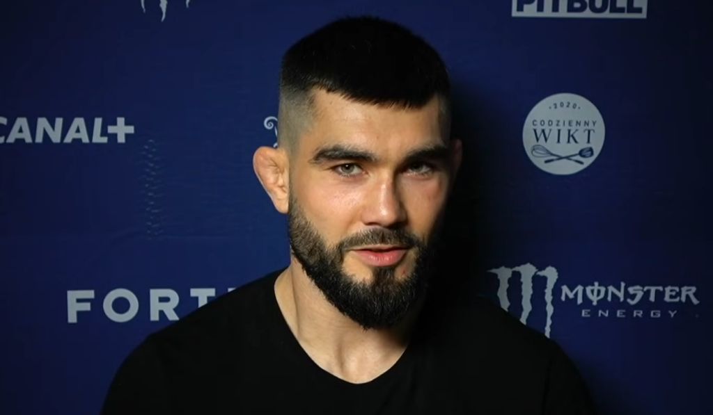 Kacper Formela przed XTB KSW 116: „Dwóch mistrzów spotyka się w klatce. Będzie niezła jatka”