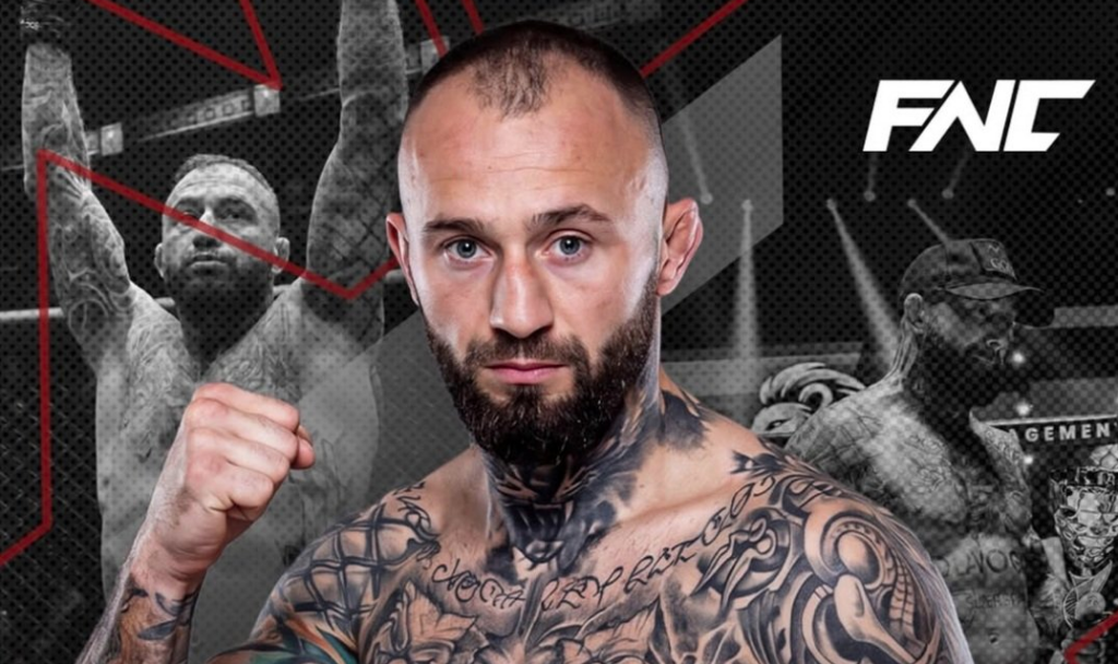 Piotr Niedzielski podpisał kontrakt z organizacją FNC