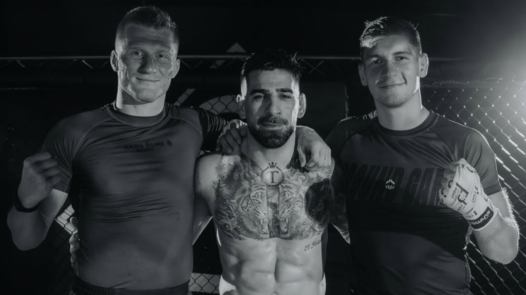Polacy trenują z Ilią Topurią! Damian Rzepecki i Miłosz Kruk na matach z mistrzem UFC Polacy trenują z Ilią Topurią! Damian Rzepecki i Miłosz Kruk na matach z mistrzem UFC