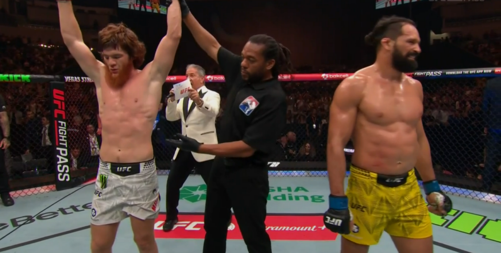 UFC Baku: Shara Magomedov wypunktował Michela Pereirę