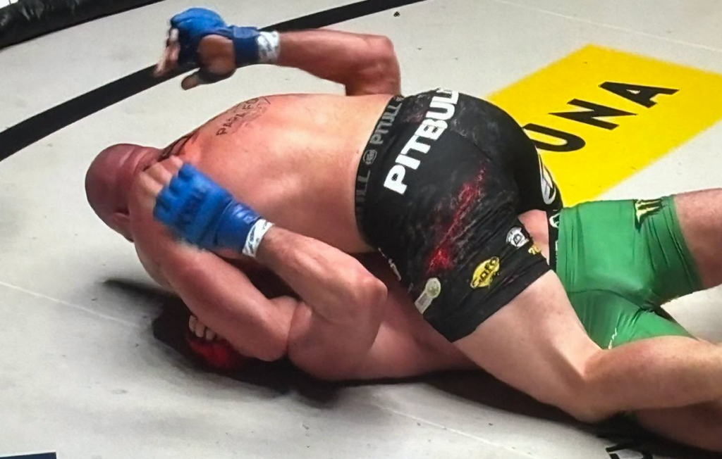XTB KSW 119: Stefan Vojcak poddał Arkadiusza Wrzoska! Sensacja w Radomiu [WIDEO]