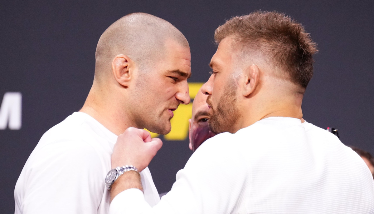 Dricus Du Plessis chce odzyskać pas UFC: „Taki występ zasługuje na walkę o tytuł” Dricus Du Plessis chce odzyskać pas UFC: „Taki występ zasługuje na walkę o tytuł”